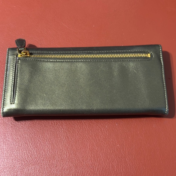 Authentic Prada Flap Wallet Green - Picture 4 of 13